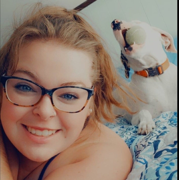 Profile Picture of Hailey Stillwagon (@hstillwagon) on Poshmark