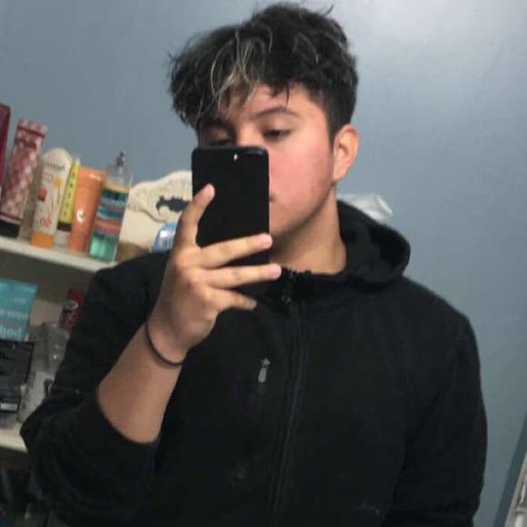 Profile Picture of Brandon Urbano (@urbanobrandon) on Poshmark