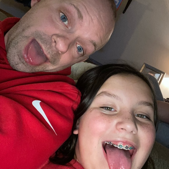 Profile Picture of Dennia Ormston (@denno1207) on Poshmark