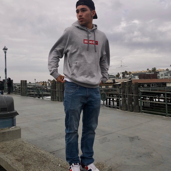 Profile Picture of Guillermo Guzman (@gguilllermo0) on Poshmark
