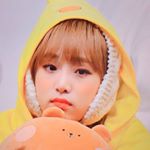Profile Picture of Choi Yena 🍓 (@yenaizone.kr) on Instagram