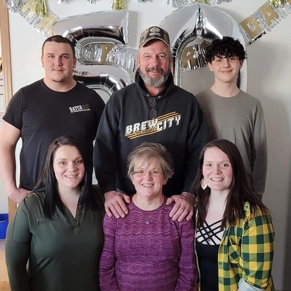 Profile Picture of Annette Dassow (@dassow24) on Poshmark