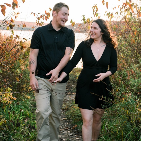 Profile Picture of Audra Frances (@audnealon) on Poshmark