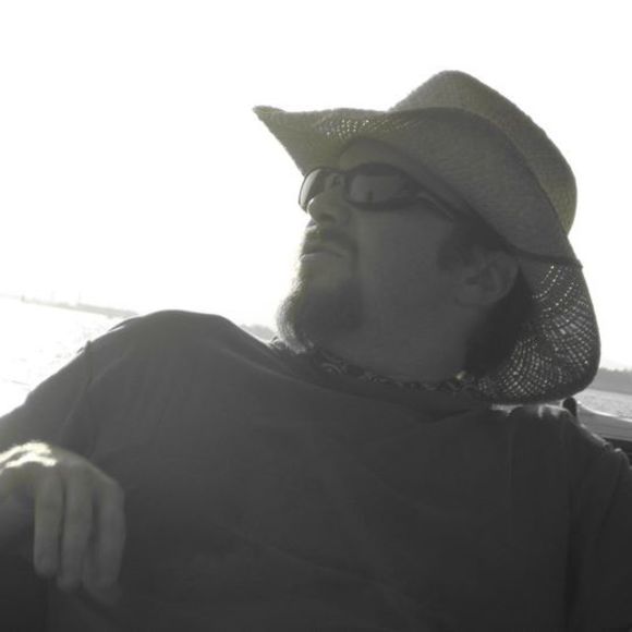 Profile Picture of Michael Casper (@2bcasper) on Poshmark