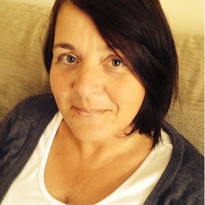 Profile Picture of Helen (@Dolly_long_legs) on Twitter