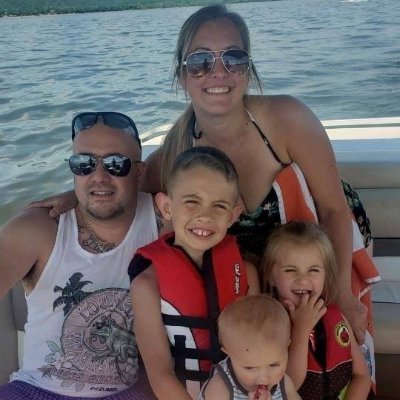 Profile Picture of Sean Cloutier (@SeanCloutier7) on Twitter