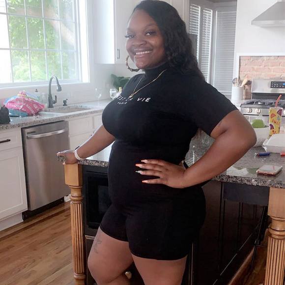 Profile Picture of Pam Leach (@pamleach) on Poshmark