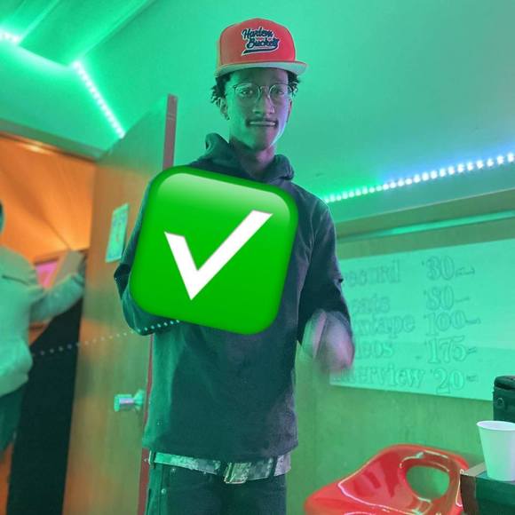 Profile Picture of Carlos Santana (@loudpacksmook) on Poshmark