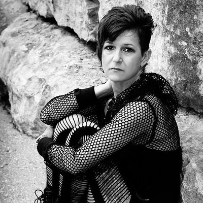 Profile Picture of Shelly Bernard (@ShellyBernard) on Twitter