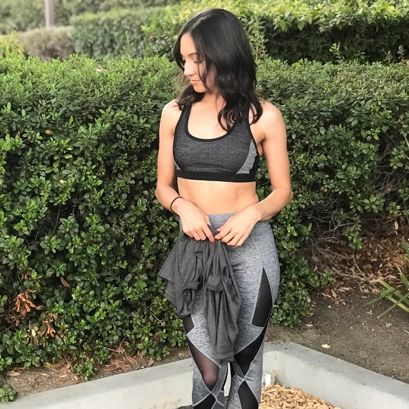 Profile Picture of Melissa H. (@serpentineinspt) on Poshmark
