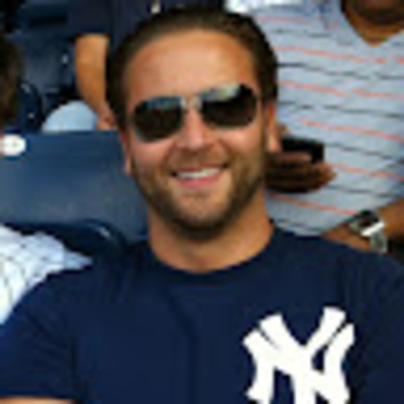 Profile Picture of Michael Deluca (@micaluzzo83) on Poshmark