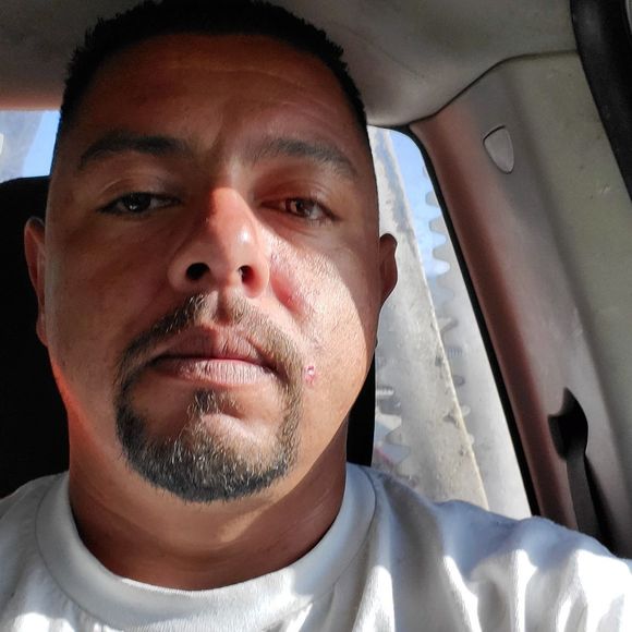 Profile Picture of Barry Makokner (@barrymakokner) on Poshmark