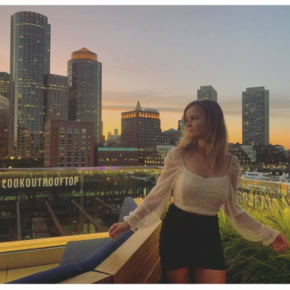 Jagia Tamburini - Poshmark Profile Picture of Jagia Tamburini (@jagtambu) on Poshmark