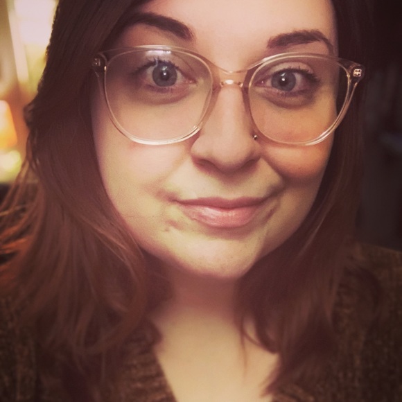 Profile Picture of Jessi Mowen (@jessitacos) on Poshmark