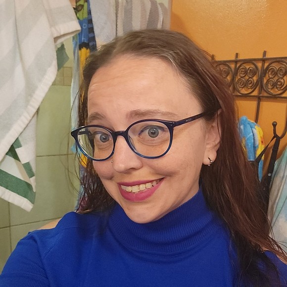 Profile Picture of Birgitta Michaels (@birgittasummers) on Poshmark