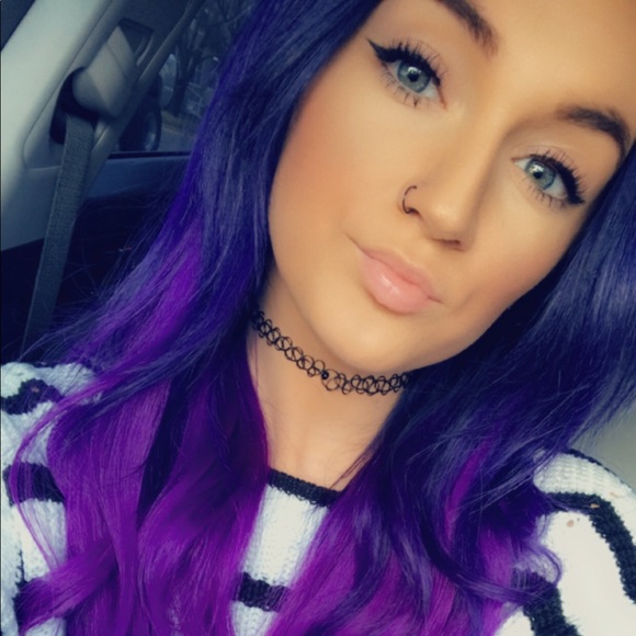 Profile Picture of Briana Traylor (@brianatraylor12) on Poshmark