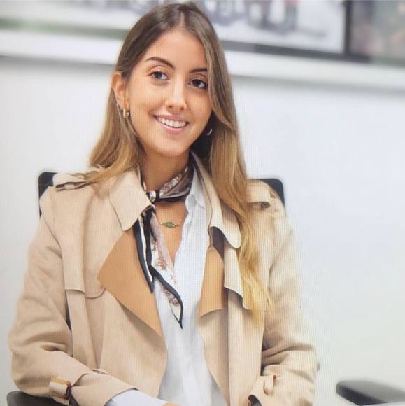 Profile Picture of Maria Canovas (@majo_canovas) on Poshmark