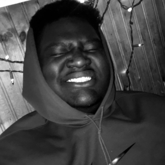 Profile Picture of Franklin Varnon (@allmightyfrank) on Poshmark