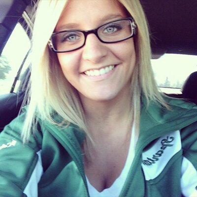 Profile Picture of Demi Rae (@demisutter) on Twitter