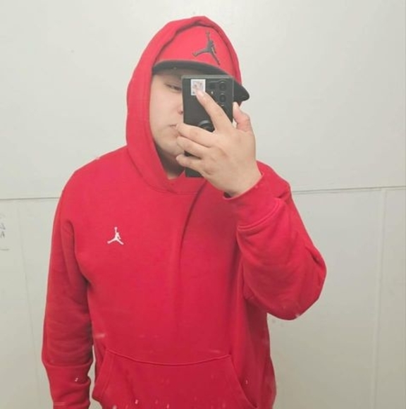 Profile Picture of Fernando Mendoza (@fernandomend742) on Poshmark