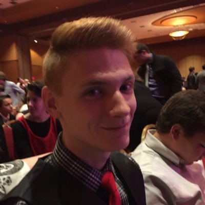 Profile Picture of Jonathan Halcomb (@ladyMCfattin16) on Twitter