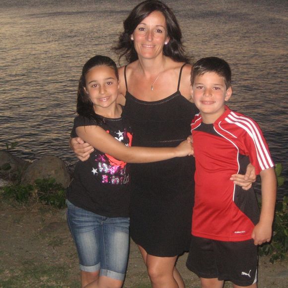 Profile Picture of Sophie Athanasopoulos (@sophieathanasop) on Poshmark