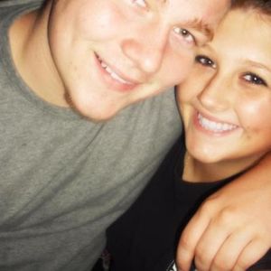 Daniel Linville - Myspace Profile Picture of Daniel Linville (@pussywhipedbitch) on Myspace