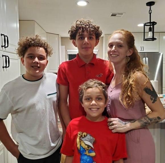 Profile Picture of Danielle Wooten (@daniellewoot87) on Poshmark