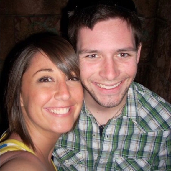 Profile Picture of Gavin Mccarthy (@gavinmccarthy) on Poshmark
