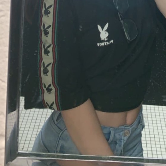 Shayna Hanley - Poshmark Profile Picture of Shayna Hanley (@shaynahanley) on Poshmark