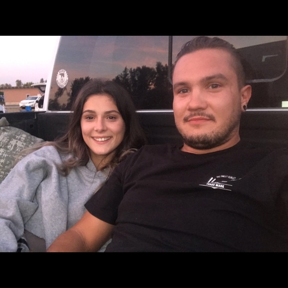 Profile Picture of Abbey Torok (@abbeytorok) on Poshmark