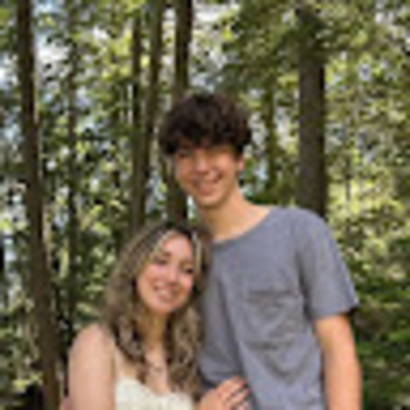 Profile Picture of Alexander Byczynski (@a_byczynski) on Poshmark