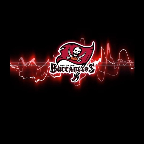 Profile Picture of Joanne Clark (@joanne_clark) on Poshmark