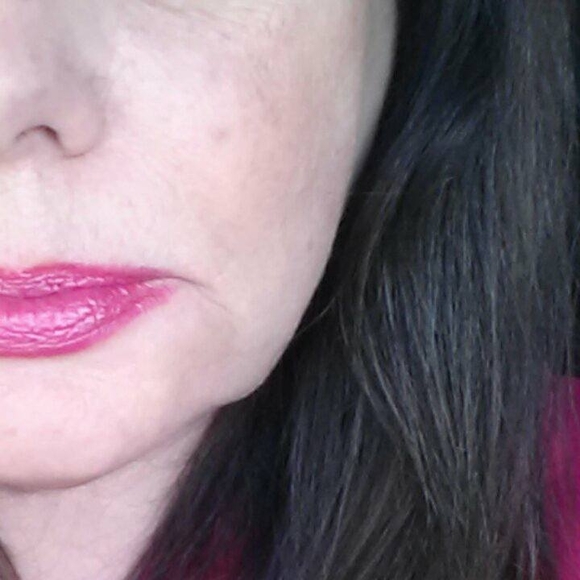 Profile Picture of Beth Boyd (@beebeyd) on Poshmark