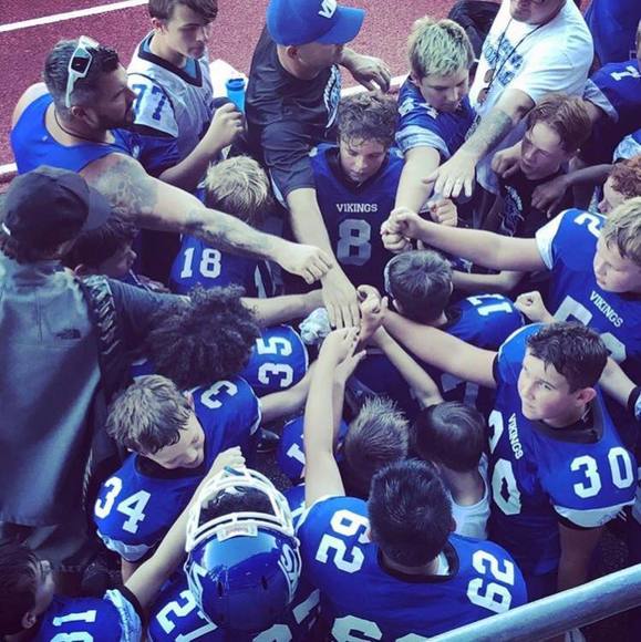 Profile Picture of Michael Servin (@michael_servin) on Poshmark