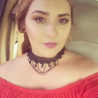 Profile Picture of Iris Holguin (@IrisHolguin31) on Twitter