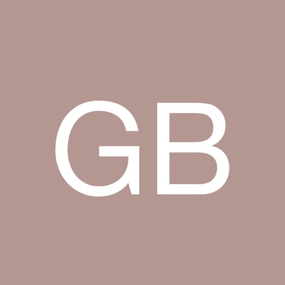 Profile Picture of Gg Brininstool (@geegeeschmidt) on Poshmark