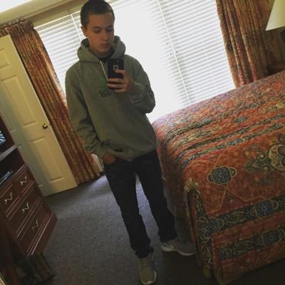 Profile Picture of John John (@John_Barboza_) on Twitter