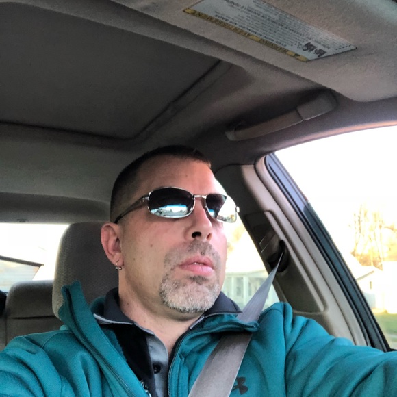 David Wimsett - Poshmark Profile Picture of David Wimsett (@dwimsett) on Poshmark