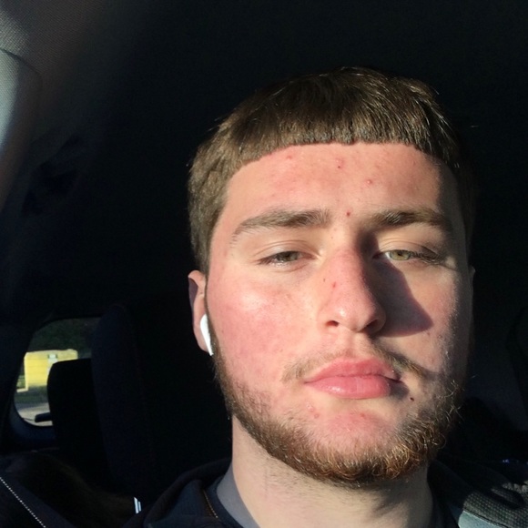 Profile Picture of David Whitten (@drippydave) on Poshmark