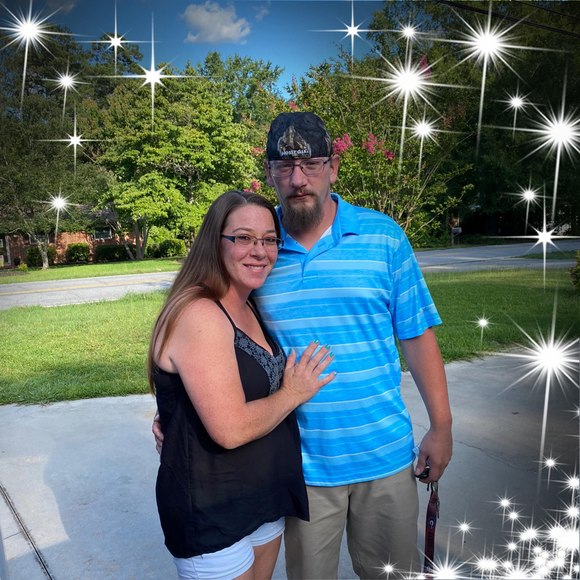 Profile Picture of Tina Paradise (@faithgabby) on Poshmark