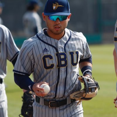 Profile Picture of Kyle Oyama (@kyleoyama12) on Twitter