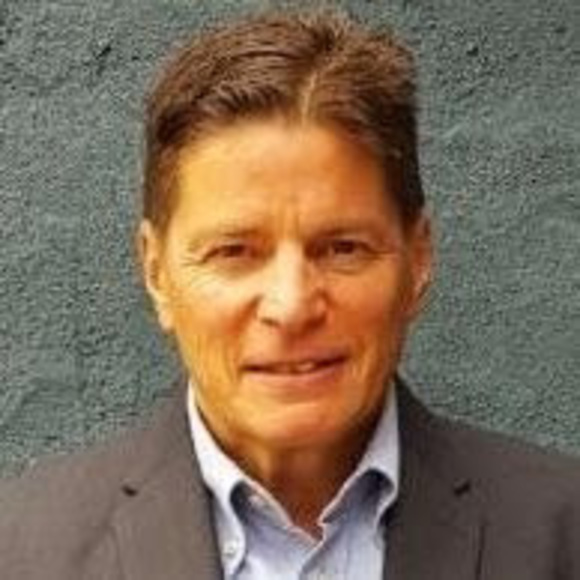 Profile Picture of Claudio Lichtenthal (@checure) on Poshmark