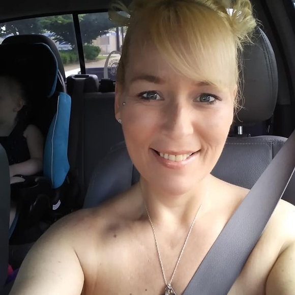 Profile Picture of Cordy Cox (@cordycox) on Poshmark