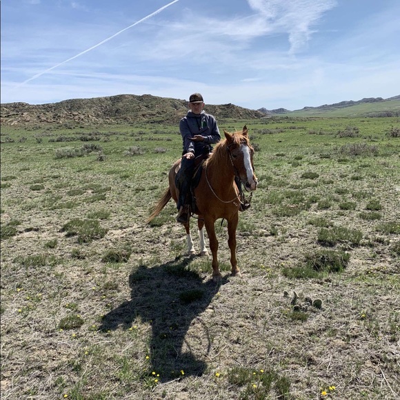 Profile Picture of Kaidyn Sletten (@kaidyn_sletten) on Poshmark