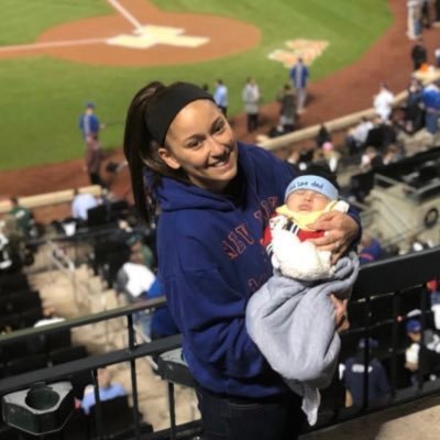 Profile Picture of Amanda Carlson (@Coach_ACarlson) on Twitter