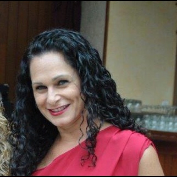 Profile Picture of Stacy Glazer cabrera (@stacyj44) on Poshmark