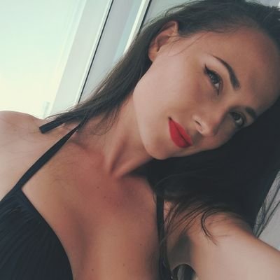 Profile Picture of Christina Dolya (@@ChrisDolya) on Twitter