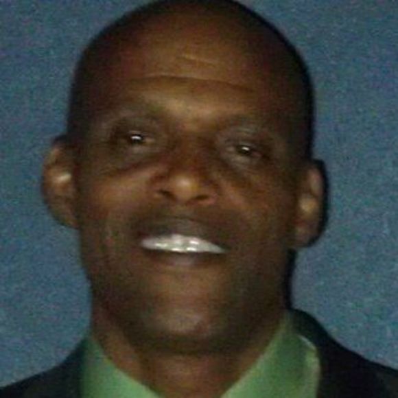 Profile Picture of Robert Jackson (@rejackson23) on Poshmark