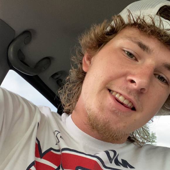 Profile Picture of Kyle Chadwick (@kchadwick233) on Poshmark